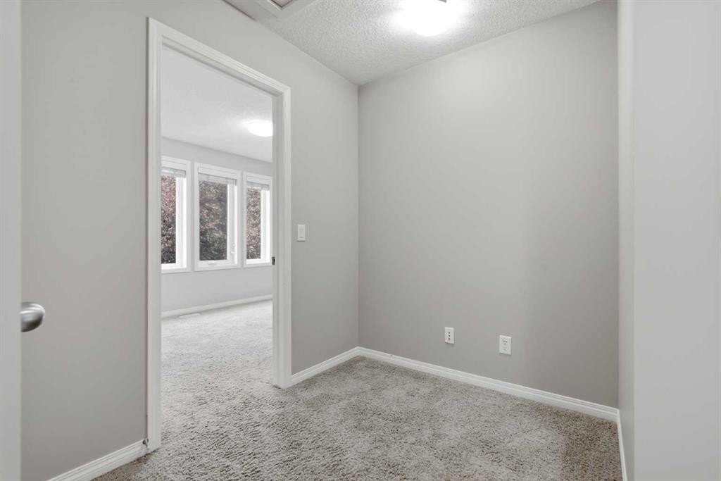 1404 Auburn Bay Square, Calgary, AB - Indoor Photo Showing Other Room