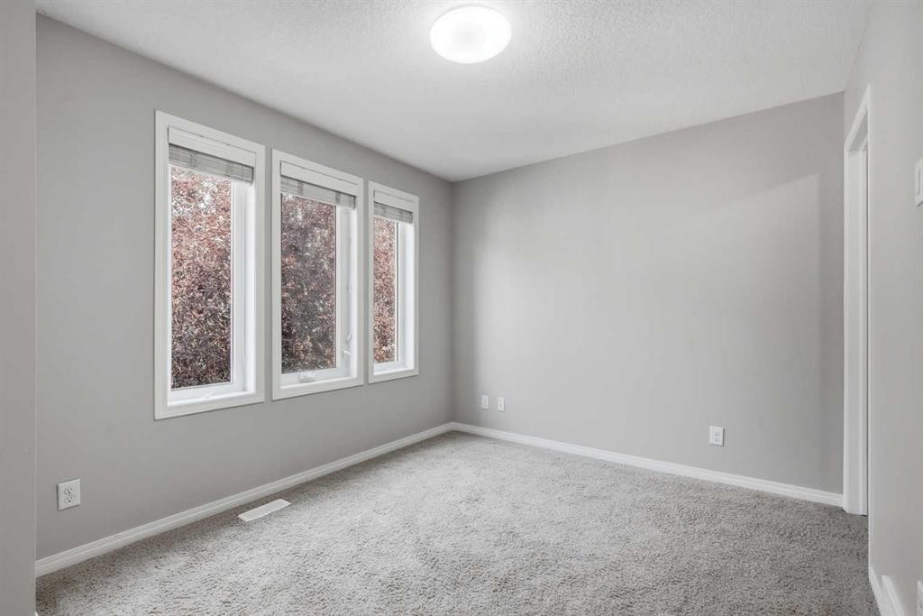 1404 Auburn Bay Square, Calgary, AB - Indoor Photo Showing Other Room