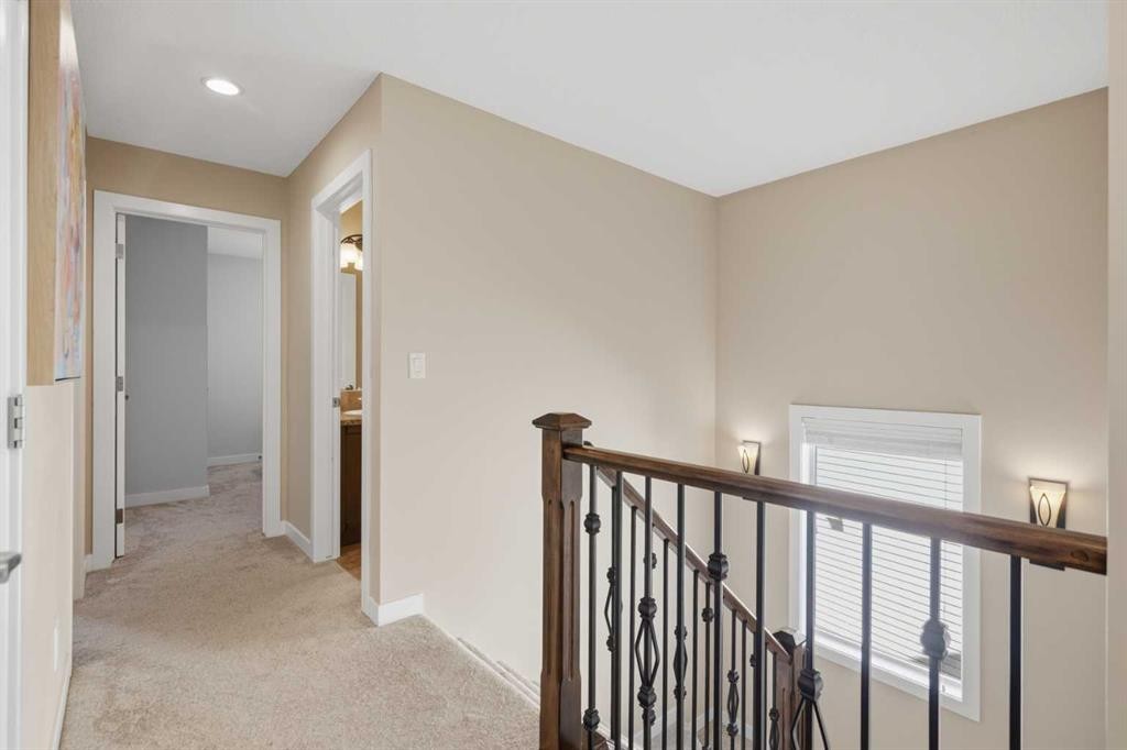 82 Brightonwoods Green Se, Calgary, AB - Indoor Photo Showing Other Room