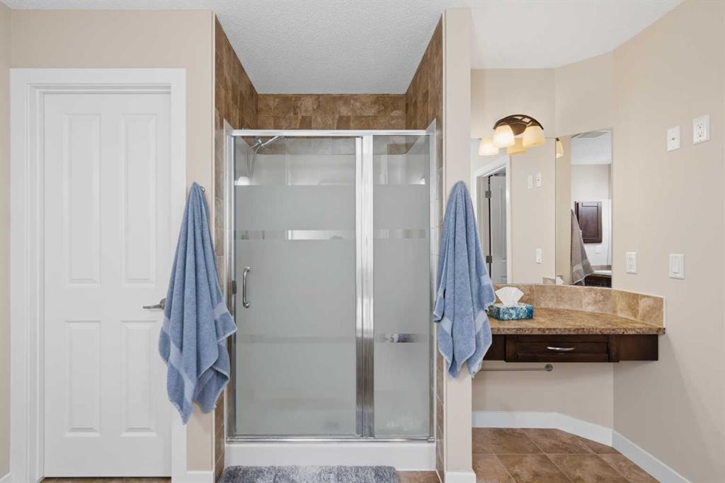 82 Brightonwoods Green Se, Calgary, AB - Indoor Photo Showing Bathroom