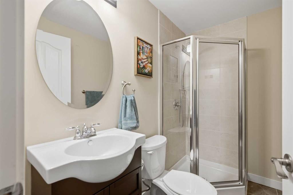 82 Brightonwoods Green Se, Calgary, AB - Indoor Photo Showing Bathroom