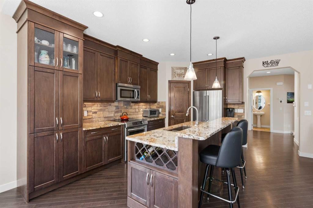 82 Brightonwoods Green Se, Calgary, AB - Indoor Photo Showing Kitchen With Stainless Steel Kitchen With Upgraded Kitchen