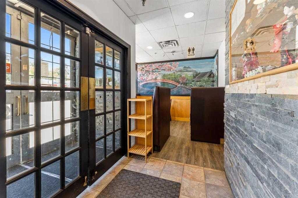 4014 Macleod Trail South, Calgary, AB