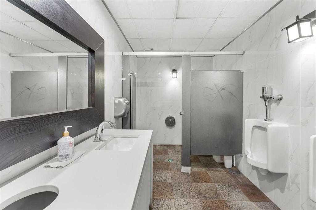4014 Macleod Trail South, Calgary, AB