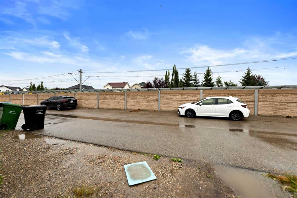 5036 Martin Crossing Drive Ne, Calgary, AB - Outdoor