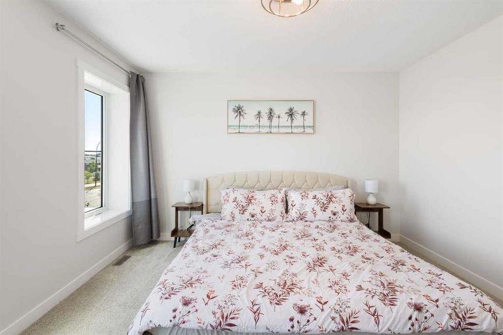 251 Lucas Boulevard Nw, Calgary, AB - Indoor Photo Showing Bedroom