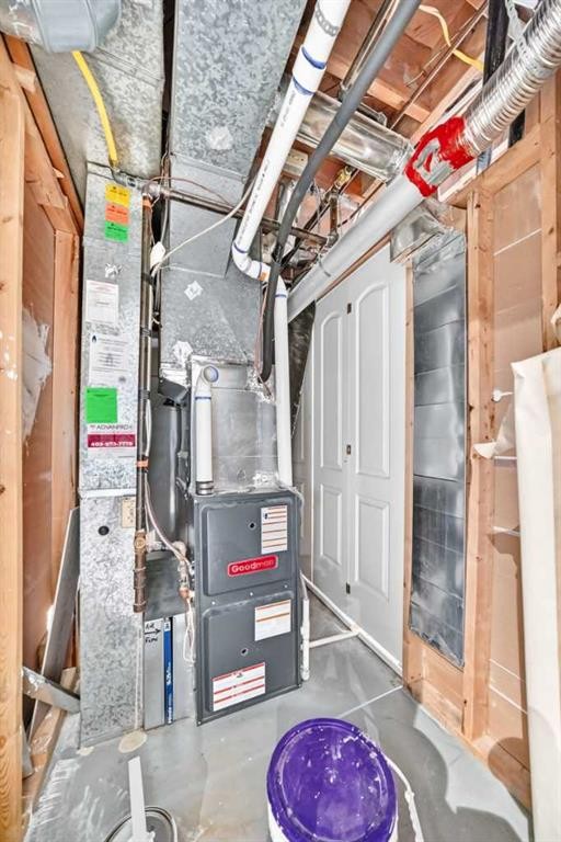 1376 Lake Sylvan Drive Se, Calgary, AB - Indoor Photo Showing Basement