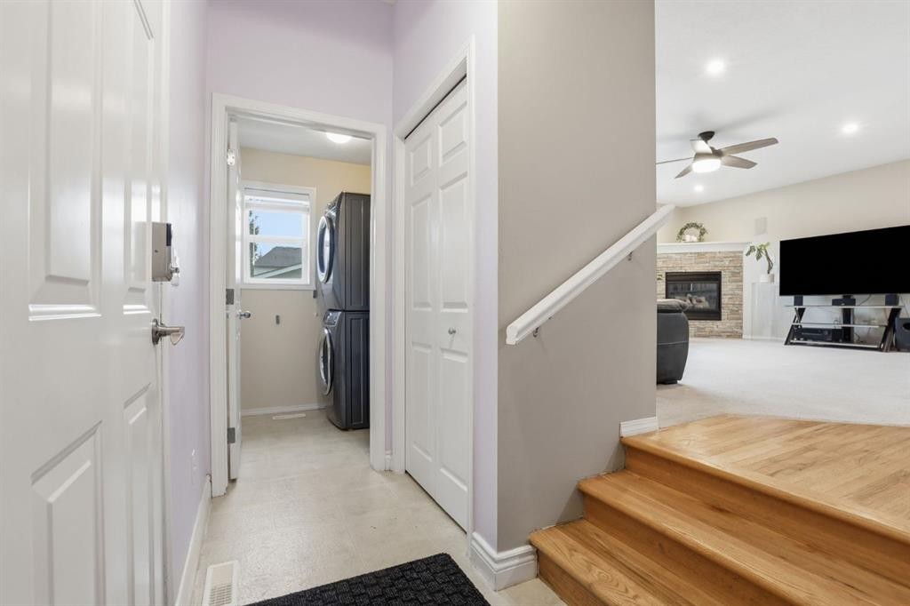 450 Elgin Way Se, Calgary, AB - Indoor