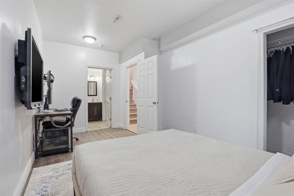 450 Elgin Way Se, Calgary, AB - Indoor