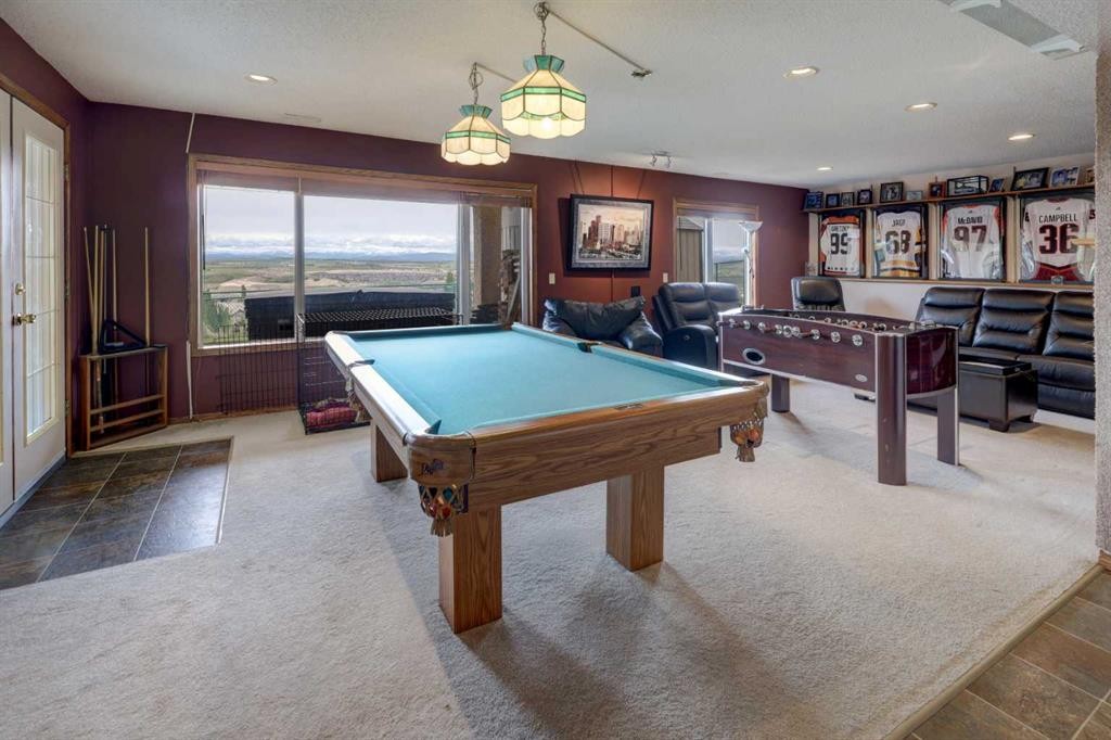 321 Gleneagles View, Cochrane, AB - Indoor Photo Showing Other Room