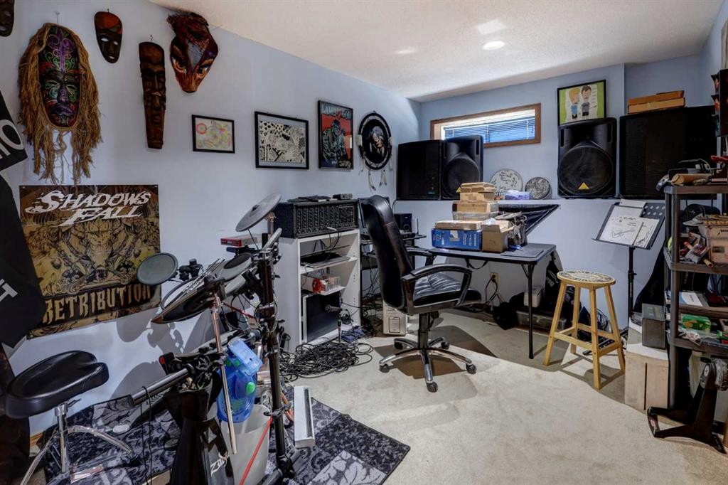 321 Gleneagles View, Cochrane, AB - Indoor
