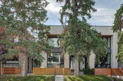 2-1713 36 Avenue SWCalgary, AB T2T 2G4
