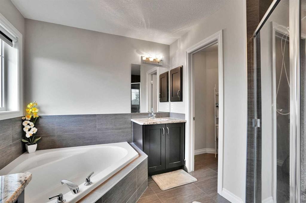 126 Panatella Crescent Nw, Calgary, AB - Indoor Photo Showing Bathroom