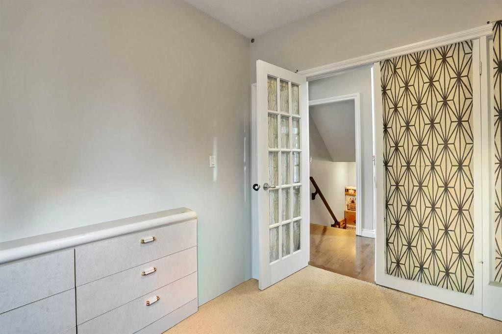 126 Panatella Crescent Nw, Calgary, AB - Indoor Photo Showing Other Room