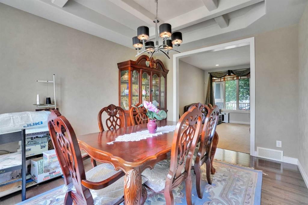 126 Panatella Crescent Nw, Calgary, AB - Indoor Photo Showing Dining Room