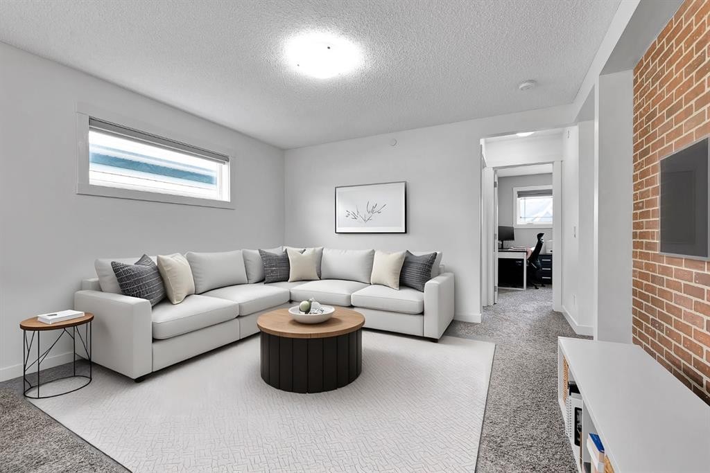 87 Howse Crescent Ne, Calgary, AB