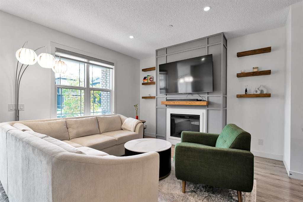 87 Howse Crescent Ne, Calgary, AB