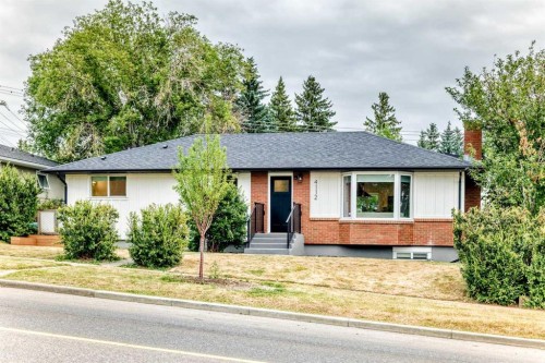 4112 19 Street Nw, Calgary, AB 