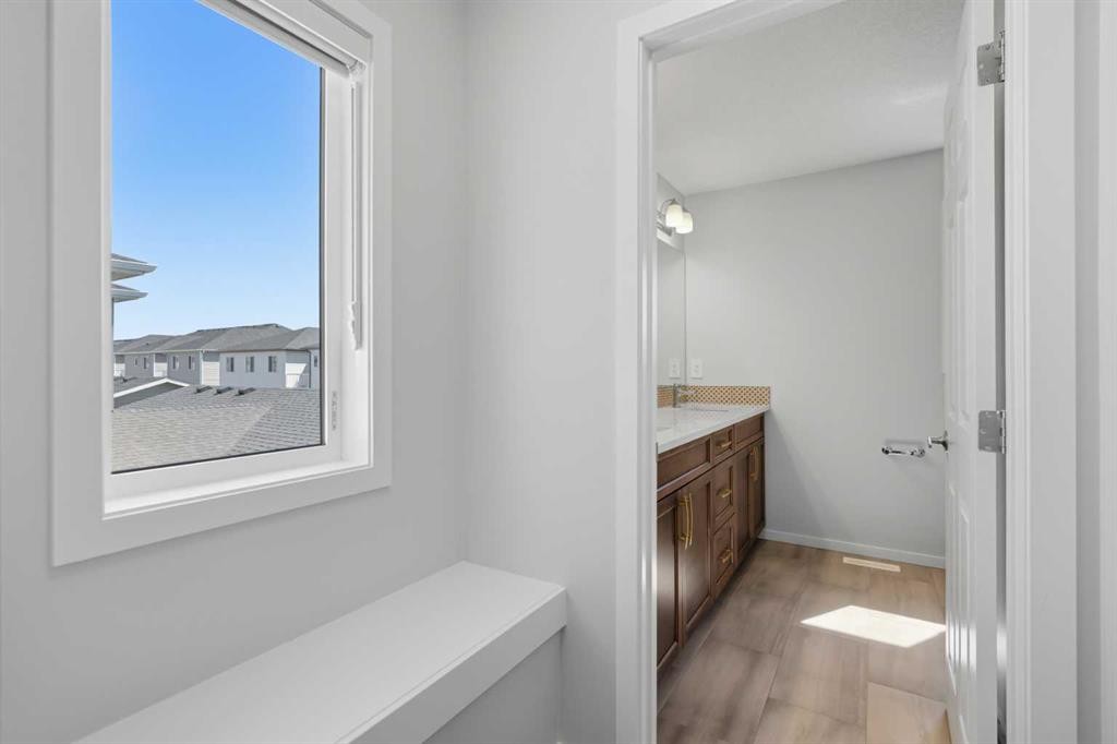 199 Carringham Road Nw, Calgary, AB - Indoor