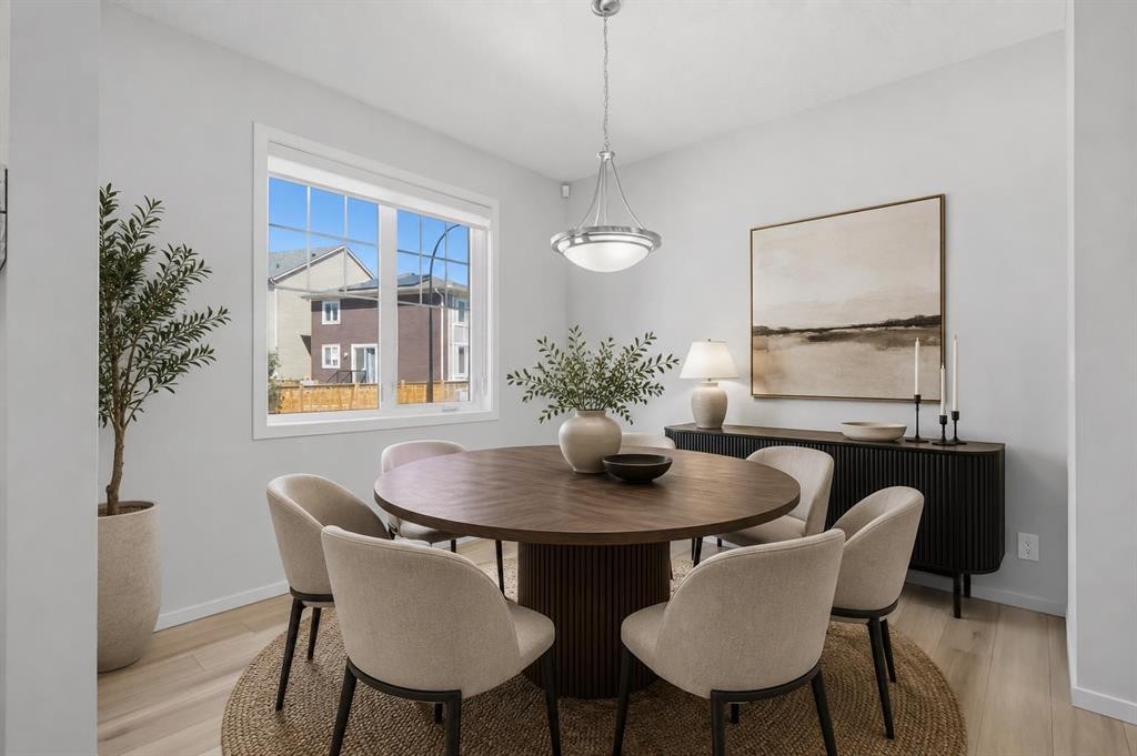 199 Carringham Road Nw, Calgary, AB - Indoor Photo Showing Dining Room