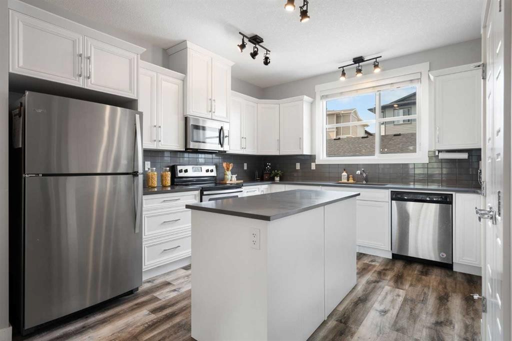 56 Skyview Circle Ne, Calgary, AB - Indoor Photo Showing Kitchen With Stainless Steel Kitchen