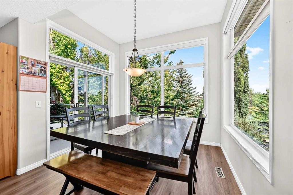 60 Harvest Park Way, Calgary, AB - Indoor Photo Showing Dining Room