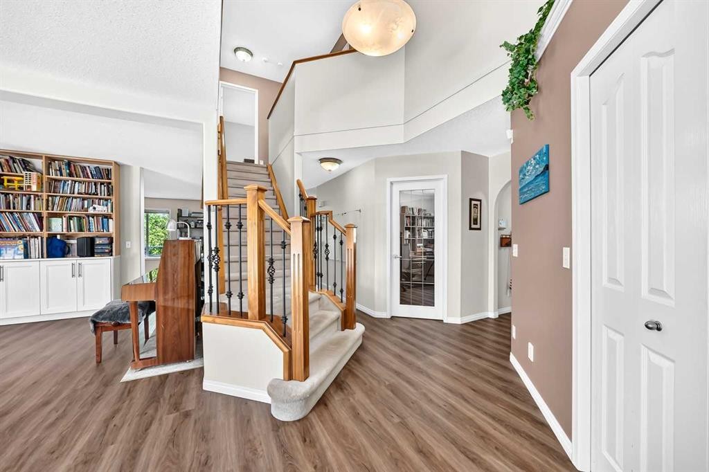 60 Harvest Park Way, Calgary, AB - Indoor Photo Showing Other Room