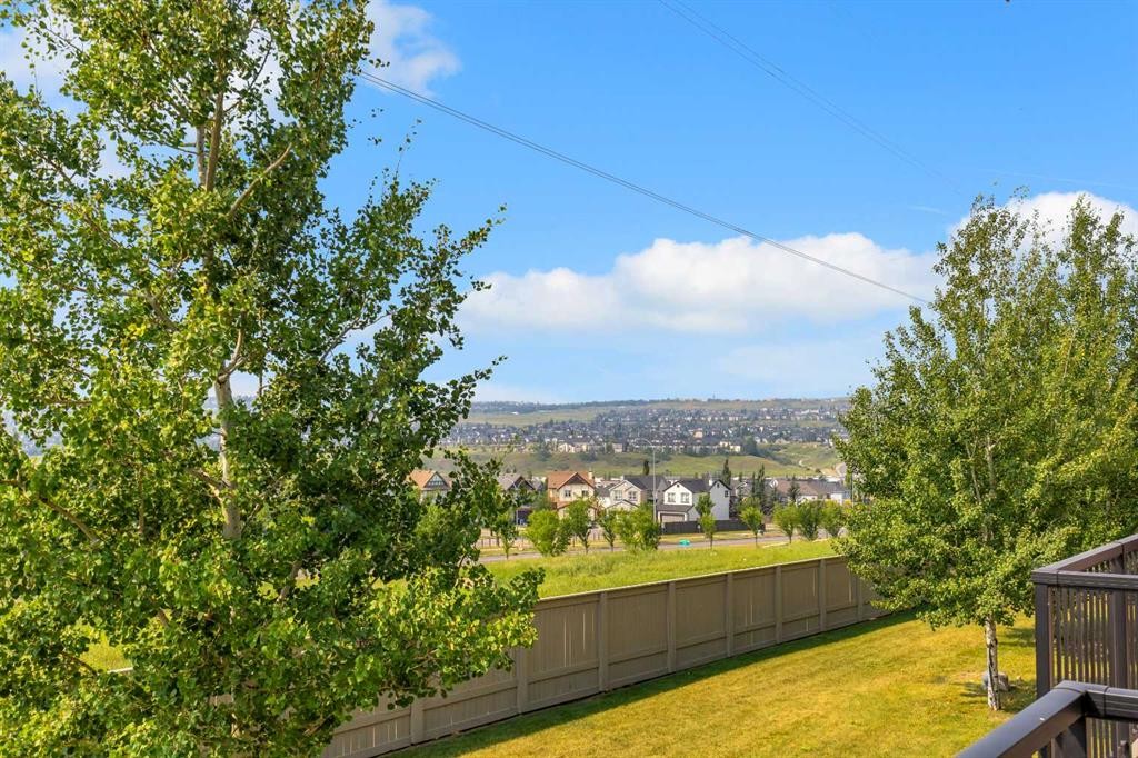 79 Evansview Gardens Nw, Calgary, AB - Outdoor