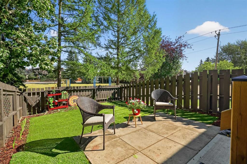 45-380 Bermuda Drive Nw, Calgary, AB - Outdoor