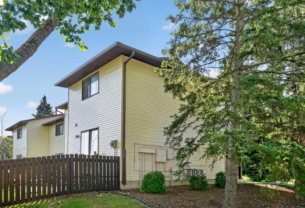 45-380 Bermuda Drive Nw, Calgary, AB - Outdoor