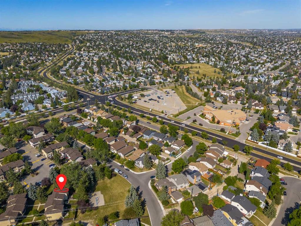 45-380 Bermuda Drive Nw, Calgary, AB - Outdoor With View