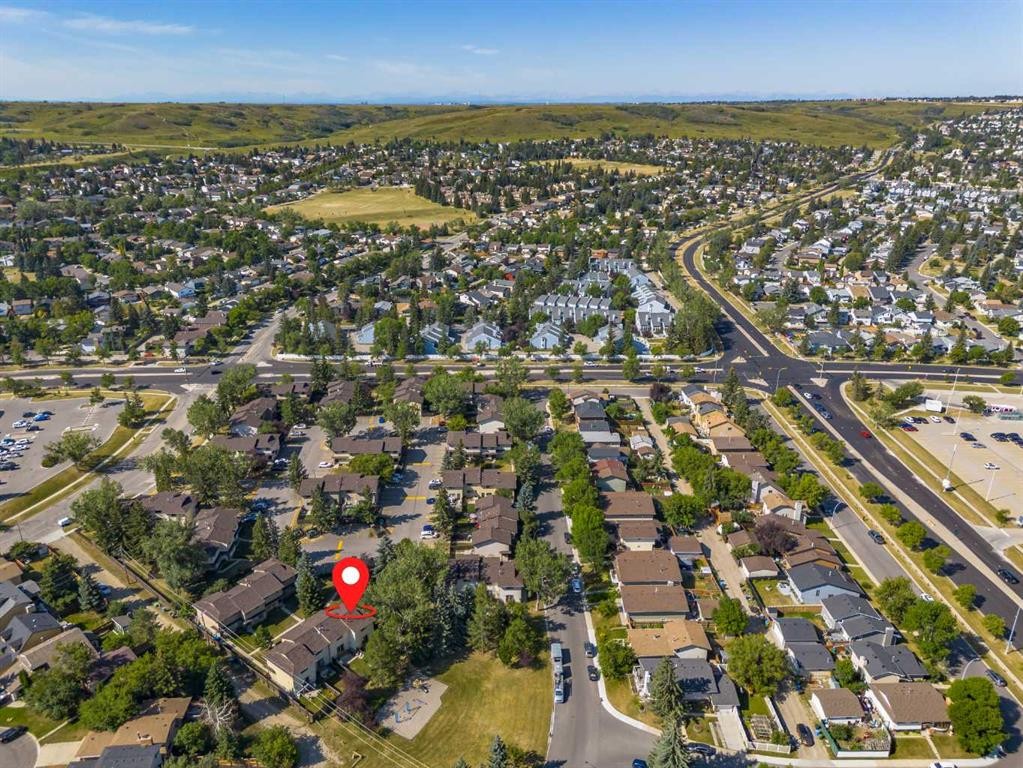 45-380 Bermuda Drive Nw, Calgary, AB - Outdoor With View