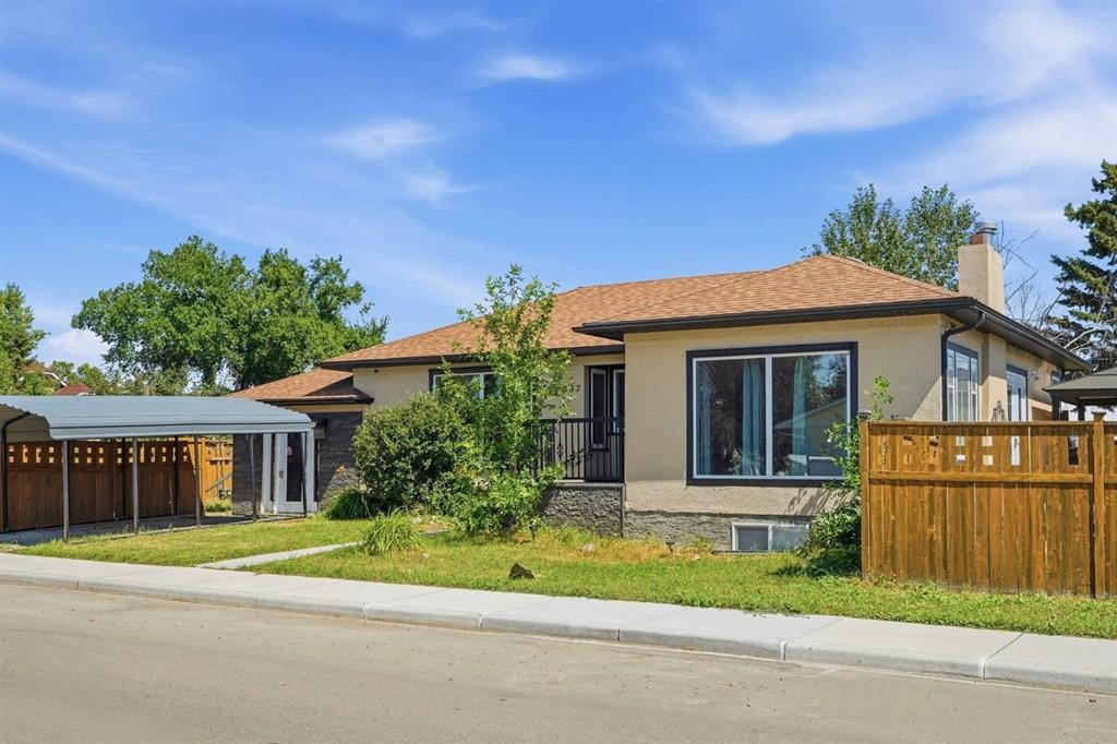 2037 18 Avenue, Didsbury, AB - Outdoor