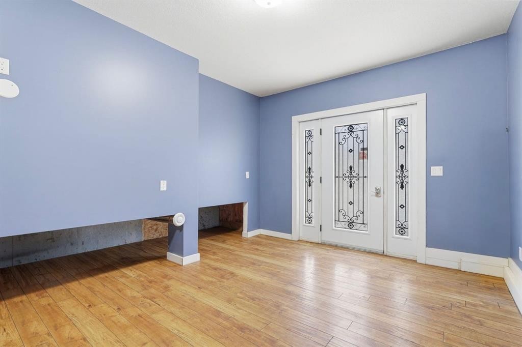 2037 18 Avenue, Didsbury, AB - Indoor Photo Showing Other Room