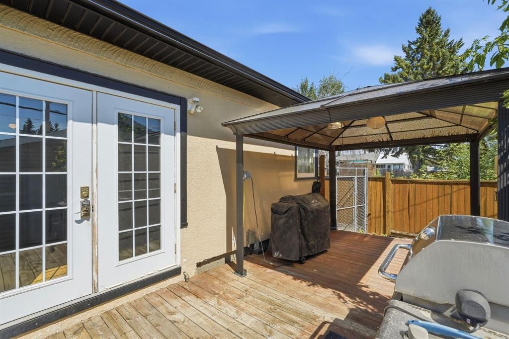 2037 18 Avenue, Didsbury, AB - Outdoor With Deck Patio Veranda With Exterior