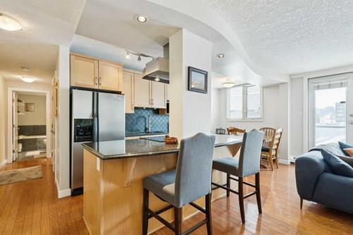 305-1225 15 Avenue SW Calgary, AB T3C 0X6
