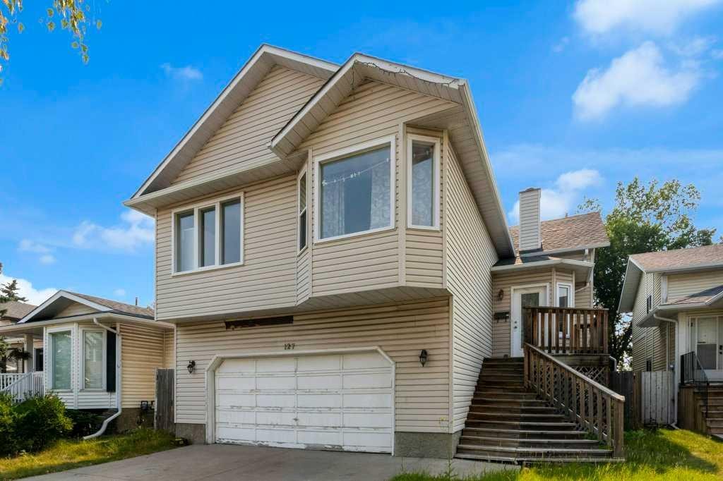127 Scenic Cove Circle Nw, Calgary, AB - Outdoor With Facade