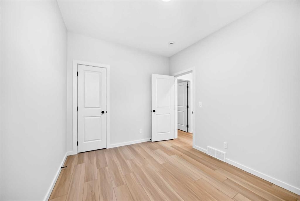 135 Mallard Heath Se, Calgary, AB - Indoor Photo Showing Other Room