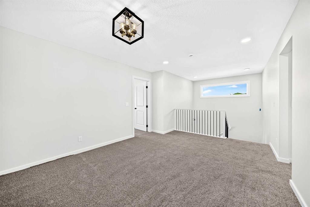 135 Mallard Heath Se, Calgary, AB - Indoor Photo Showing Other Room