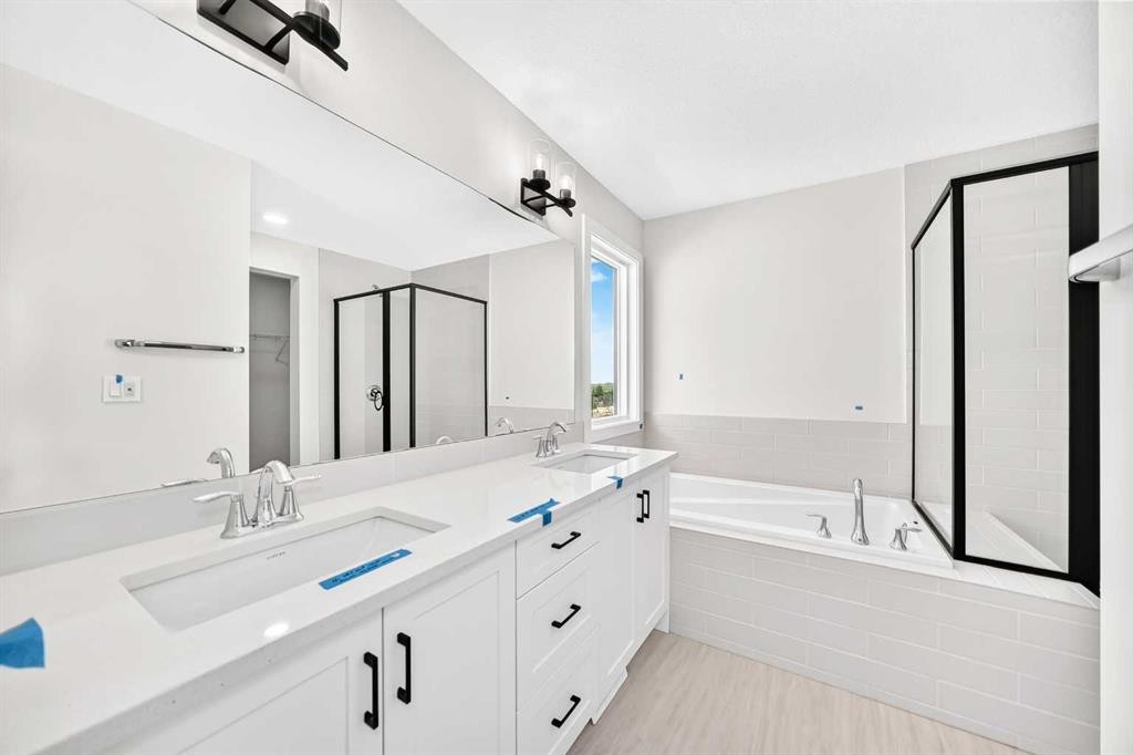 135 Mallard Heath Se, Calgary, AB - Indoor Photo Showing Bathroom