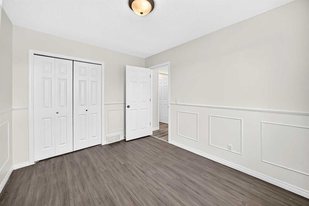 531 Stonegate Road Nw, Airdrie, AB - Indoor Photo Showing Other Room