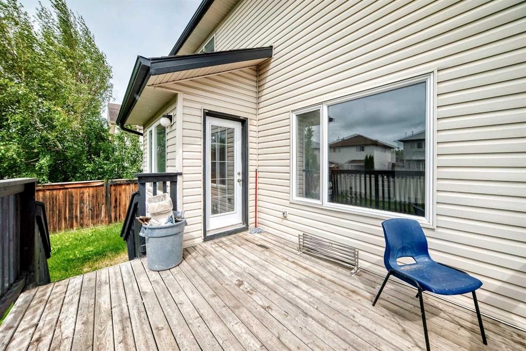 531 Stonegate Road Nw, Airdrie, AB - Outdoor With Deck Patio Veranda With Exterior