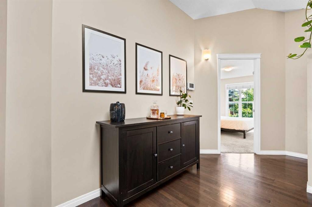 38 Auburn Bay Gardens Se, Calgary, AB - Indoor Photo Showing Other Room