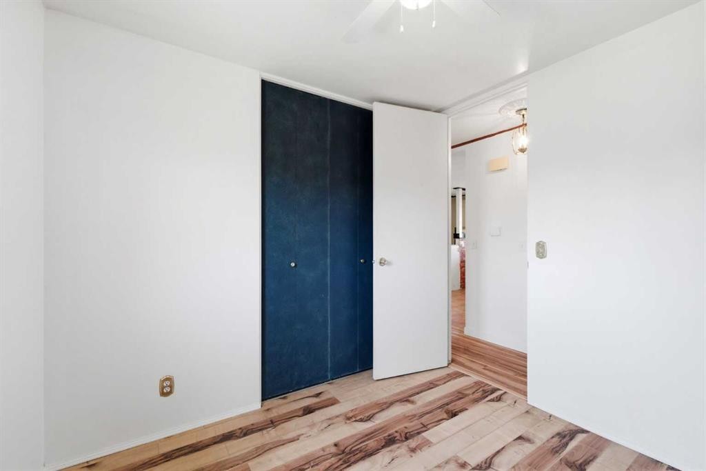 7807 Olympia Bay Se, Calgary, AB - Indoor Photo Showing Other Room