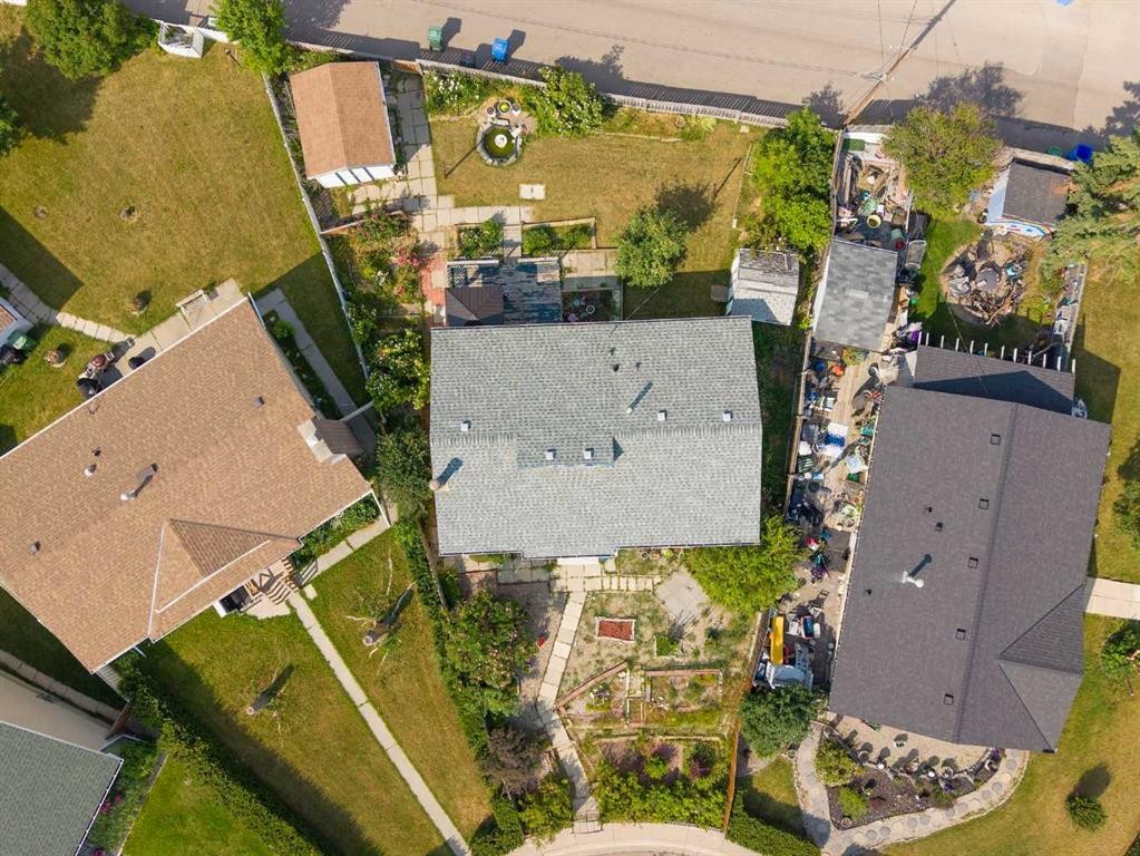 7807 Olympia Bay Se, Calgary, AB - Outdoor With View