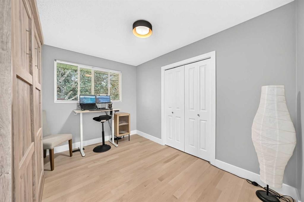520 Oakwood Place Sw, Calgary, AB