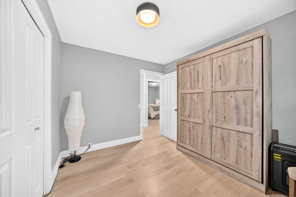 520 Oakwood Place Sw, Calgary, AB