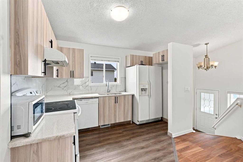 11 Martin Crossing Rise Ne, Calgary, AB - Indoor
