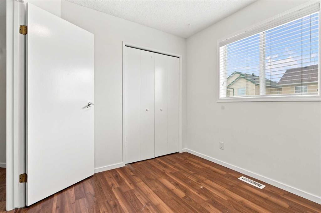 11 Martin Crossing Rise Ne, Calgary, AB - Indoor Photo Showing Other Room