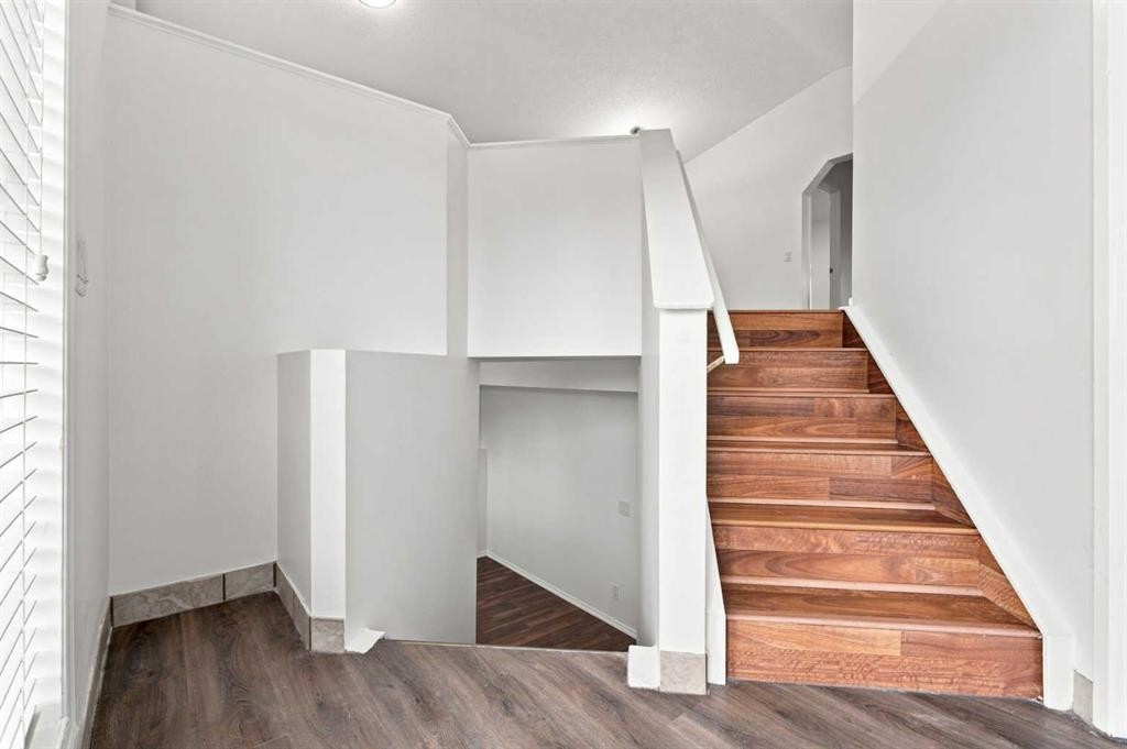 11 Martin Crossing Rise Ne, Calgary, AB - Indoor Photo Showing Other Room